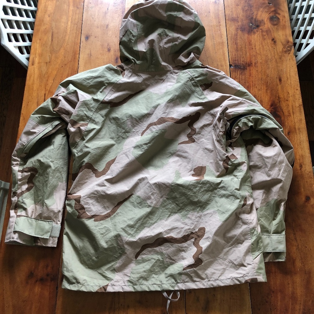 Military Cold Weather Parka Desert Camo - Picture 2 of 4